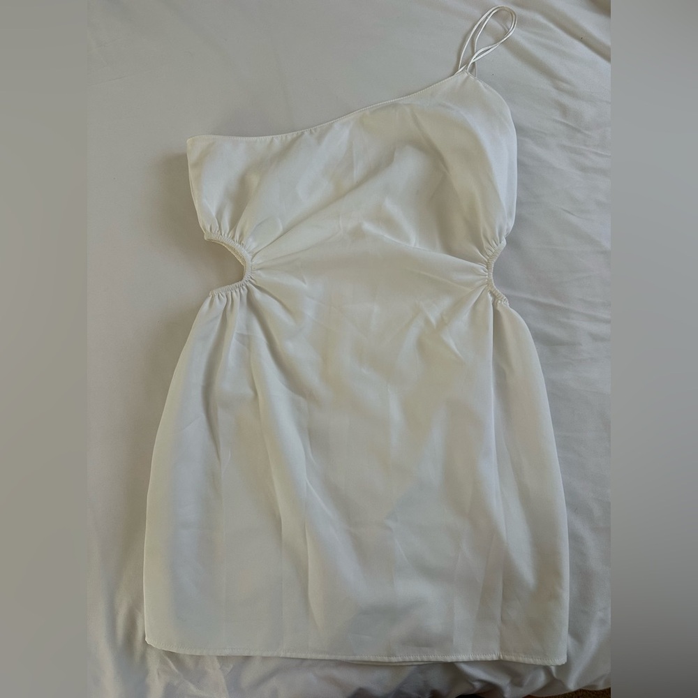 Zara White Mini dress one shoulder